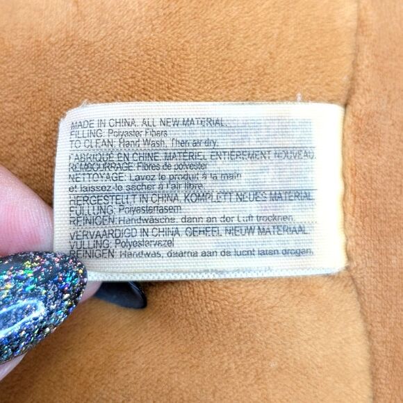 Quinick the Cow 10" Squishmallow - Picture 9 of 10